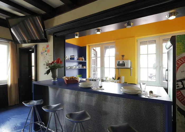 Bed'nbudget Expo-hostel Dorms Хостел *